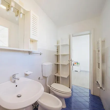 Libeccio By Interhome 度假居 *