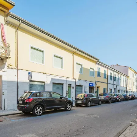 Libeccio By Interhome *