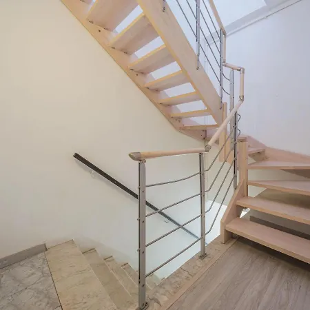 Libeccio By Interhome *