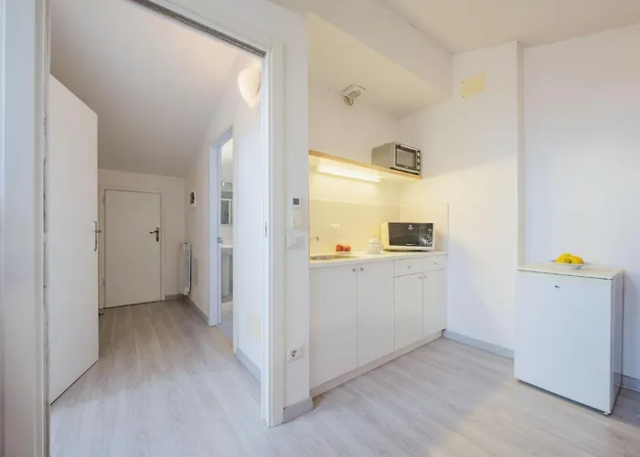 Libeccio By Interhome *